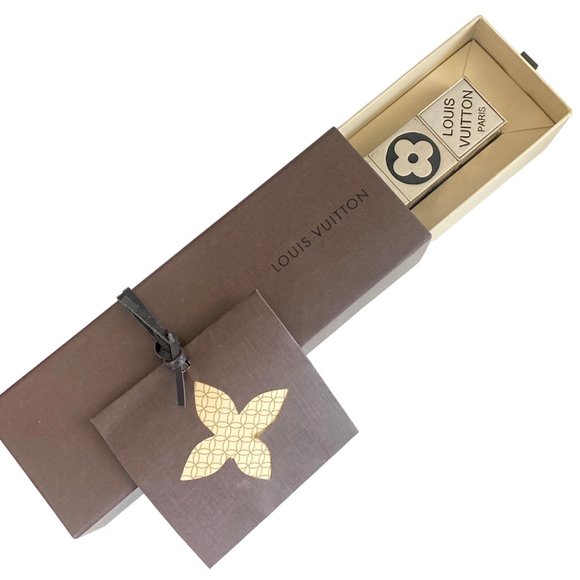 Auth LOUIS VUITTON Limited Edition Silver Magnetic Dice Cube Game Paper Weight - Picture 8 of 9